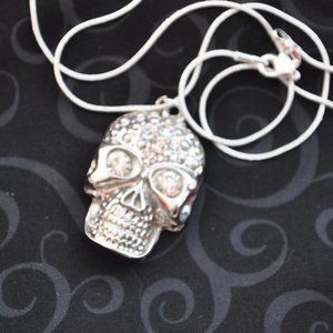 crystal rhinestone silver tone metal skull 925 silver necklace (3028)